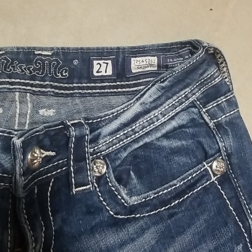 Miss Me Jeans - Picture 2 of 4